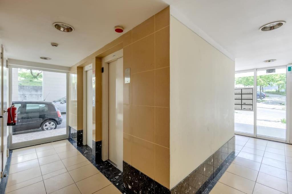 Spacious 3-Bedroom Condo In Lisboa Exterior foto